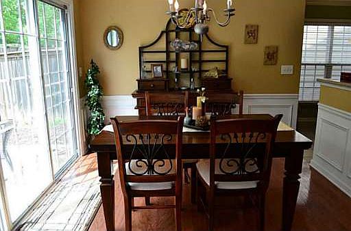 3rd image of 311 Balaban Cir