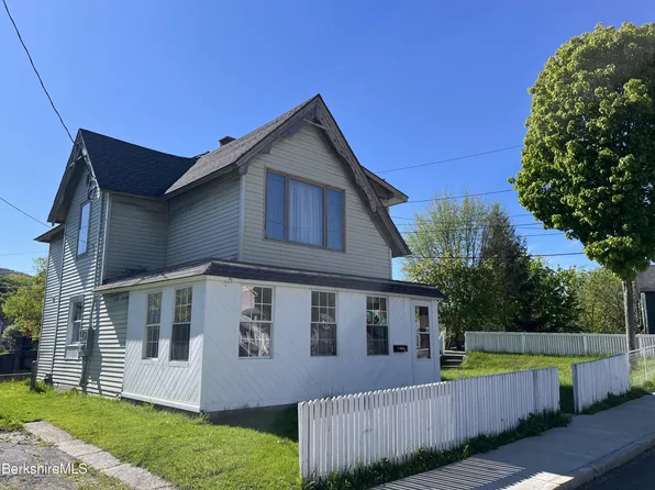 1 Albert St, Adams, MA 01220