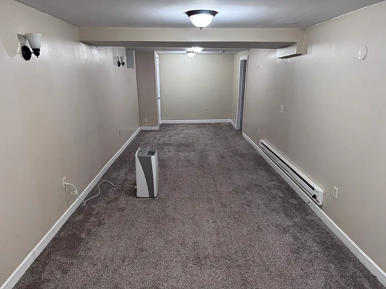 403 Queen Ave N #1 — Photo 19