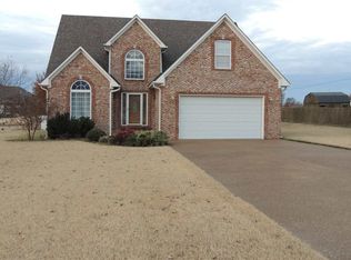 1104 Crowne Pointe Dr, Newbern, TN 38059