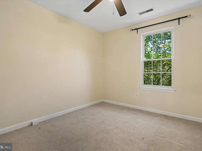 3802 Koval Ln — Photo 15