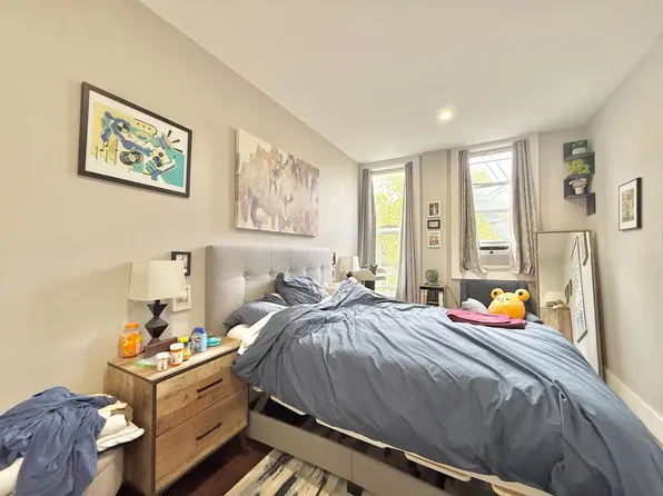 147 Bleecker Street image 8 of 8