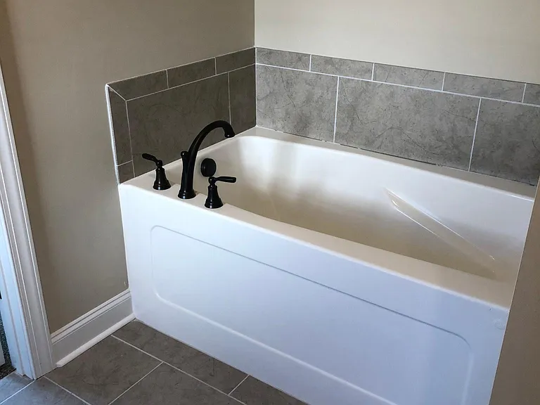 5121 Bumblebee Dr — Photo 13