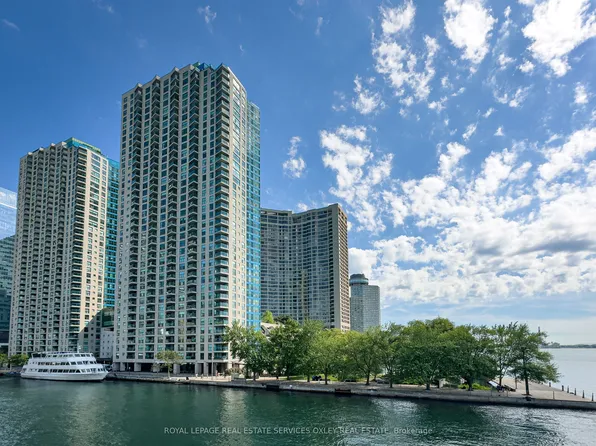 99 Harbour Sq #Penthouse 04, Toronto, ON M5J 2H2