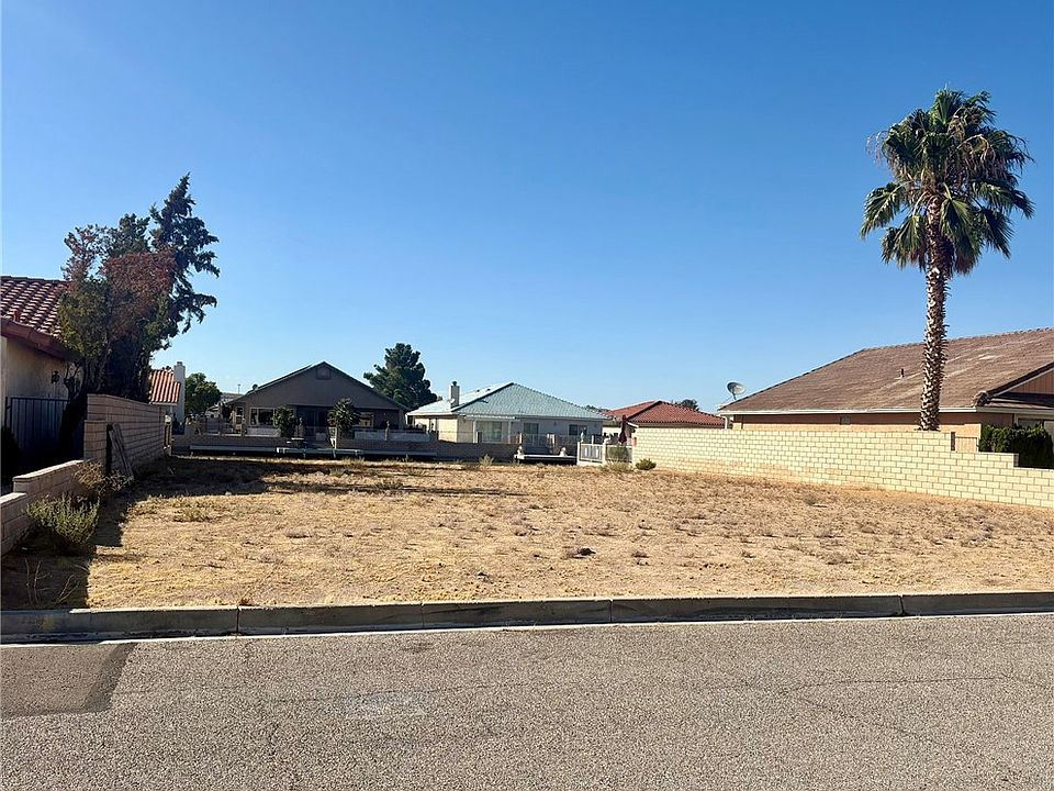 2nd image of 26358 Edgewater Ln #298