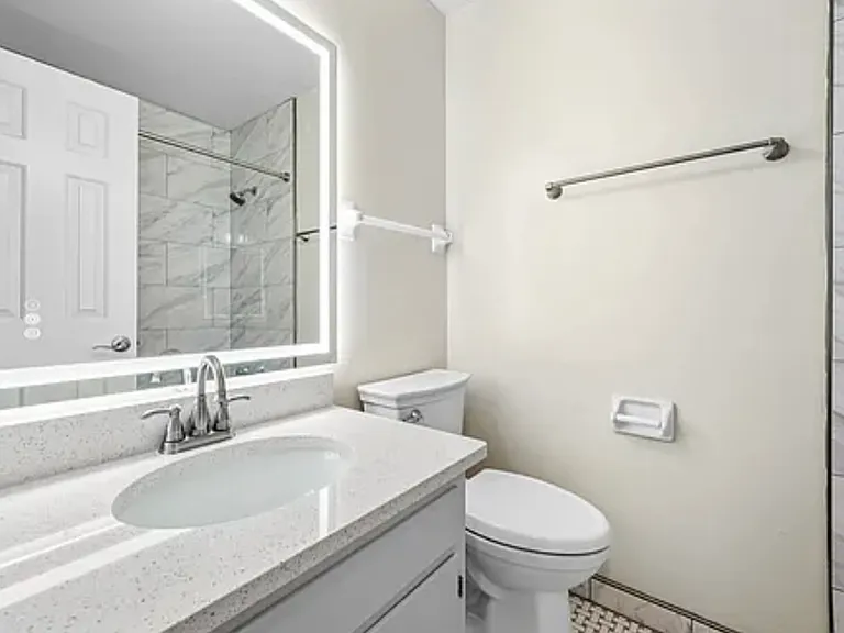 2905 Burch Ave #103 — Photo 26