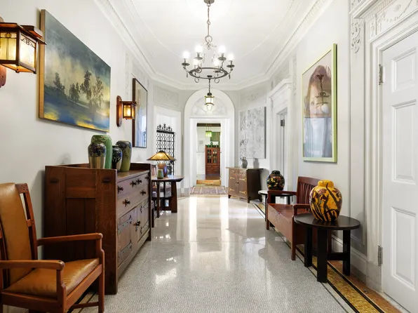 390 West End Avenue image 1 of 22