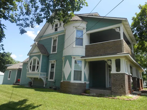 103 W Daniel St, Albany, MO 64402