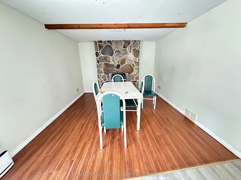 129 Kortright Rd W — Photo 4