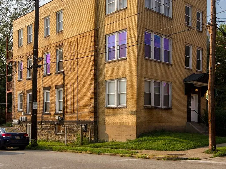 501 Pitt St #2 — Photo 3