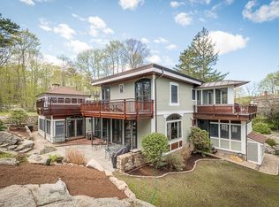 29 Harbor St, Manchester, MA 01944