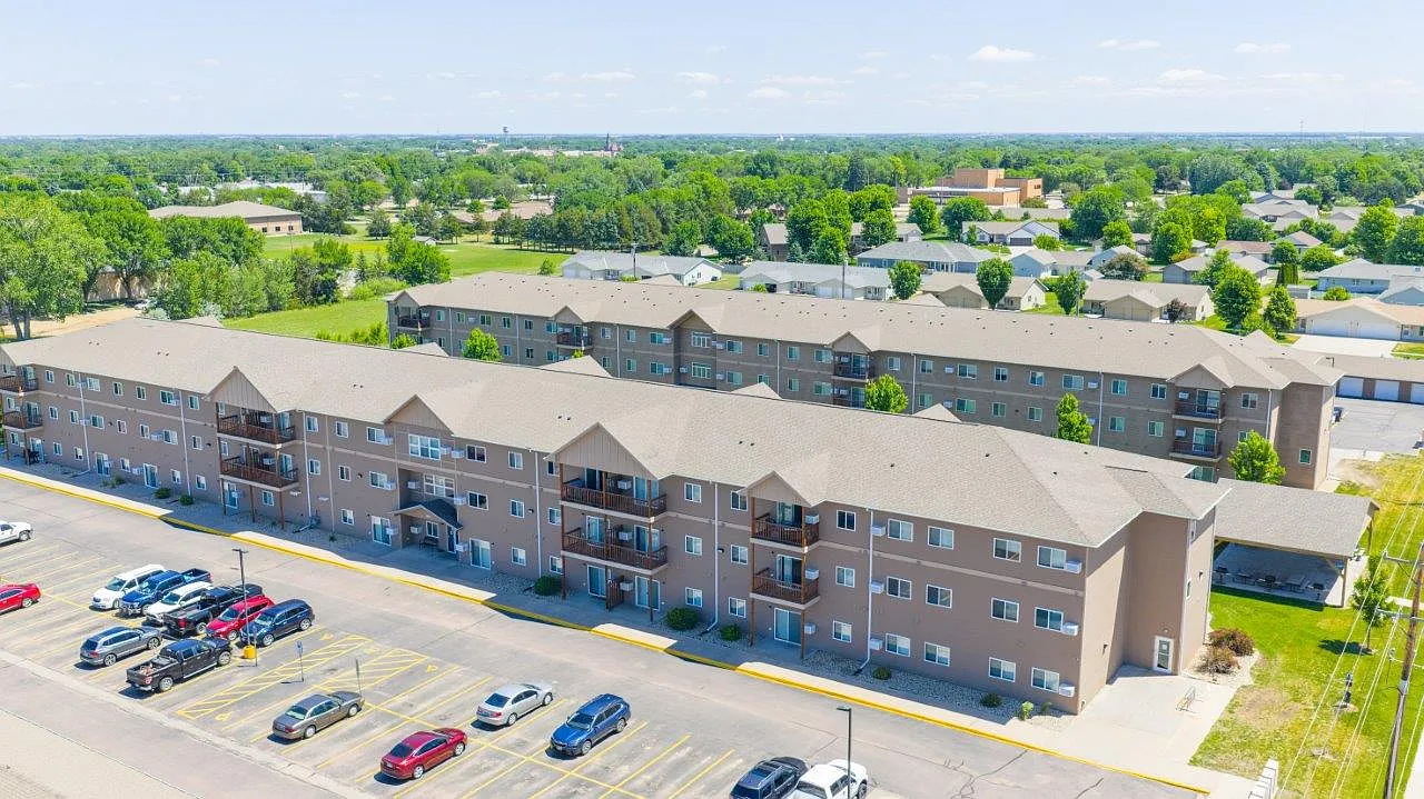 Edgerton Place Apartments — Photo 3