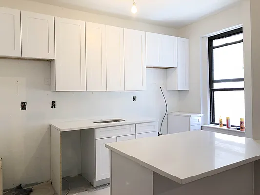 Rented by Lang Realty LLC | media 3