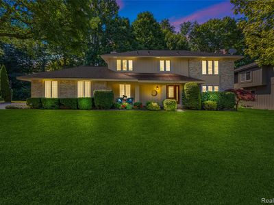 34451 Oak Forest Dr, Farmington Hills, MI, 48331