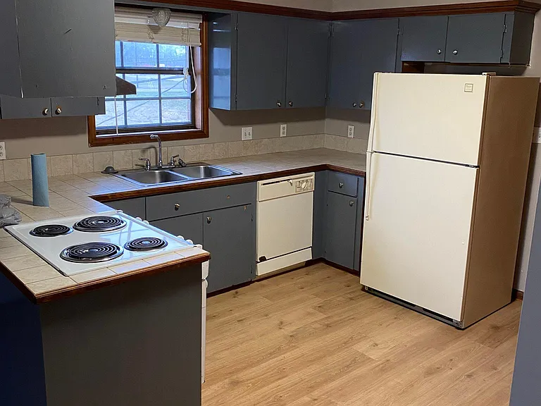 338 E Gloria Switch Rd #3 — Photo 2