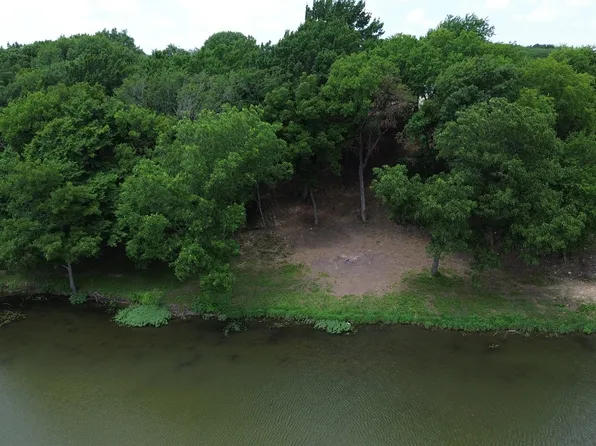 60 Baugh Rd, Gainesville, TX 76240