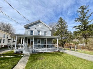 24 W Main St APT B, Cambridge, NY 12816