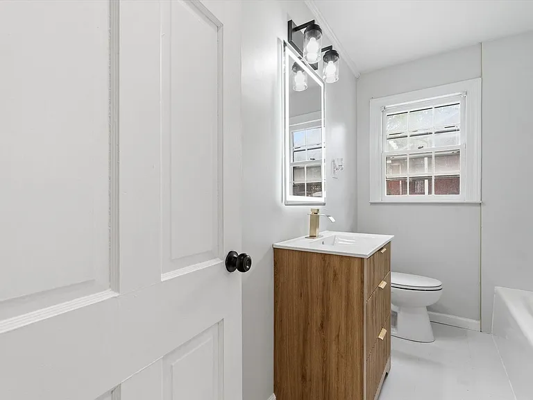 506 Shadow Ln — Photo 13