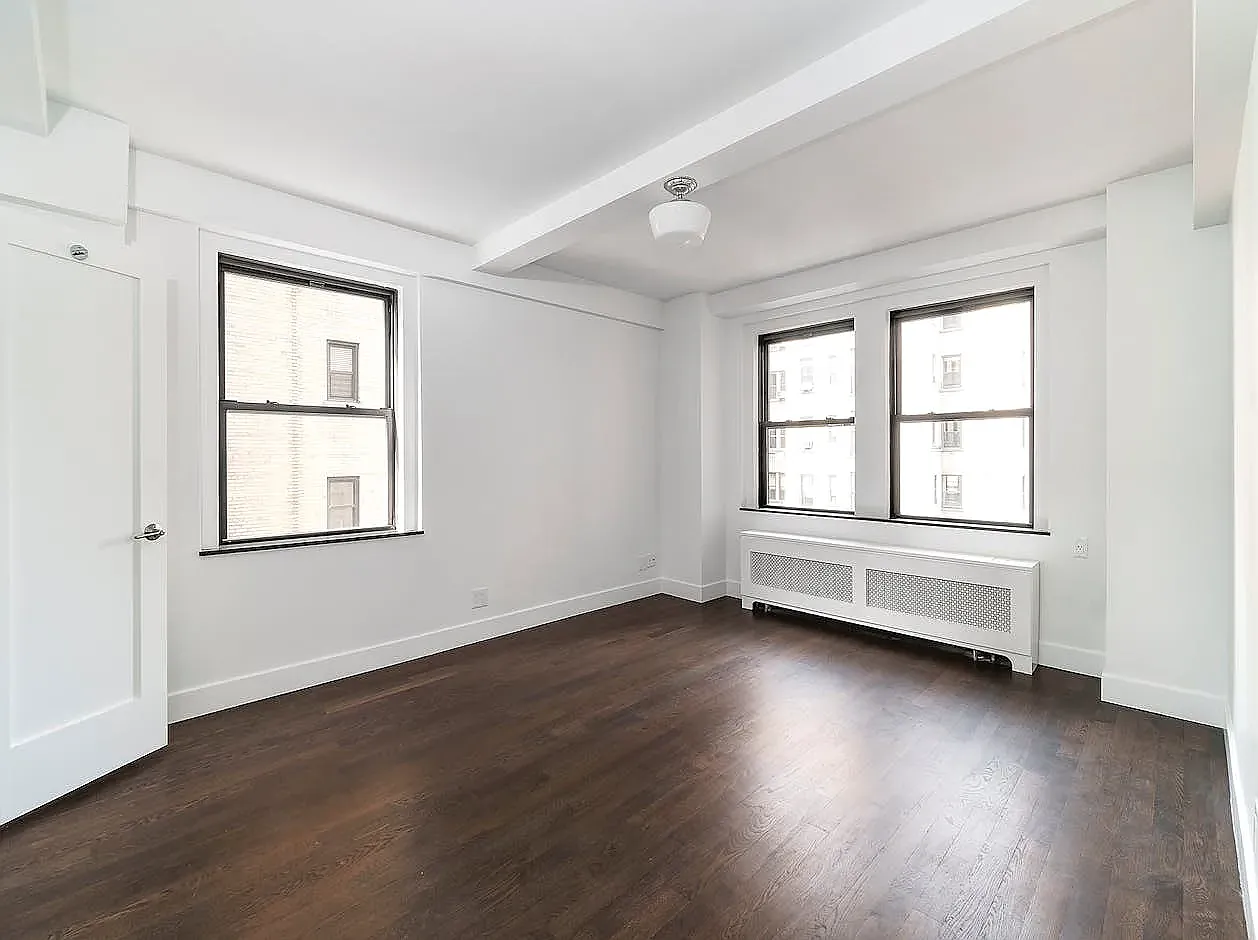 253 West 72nd Street — Photo 2