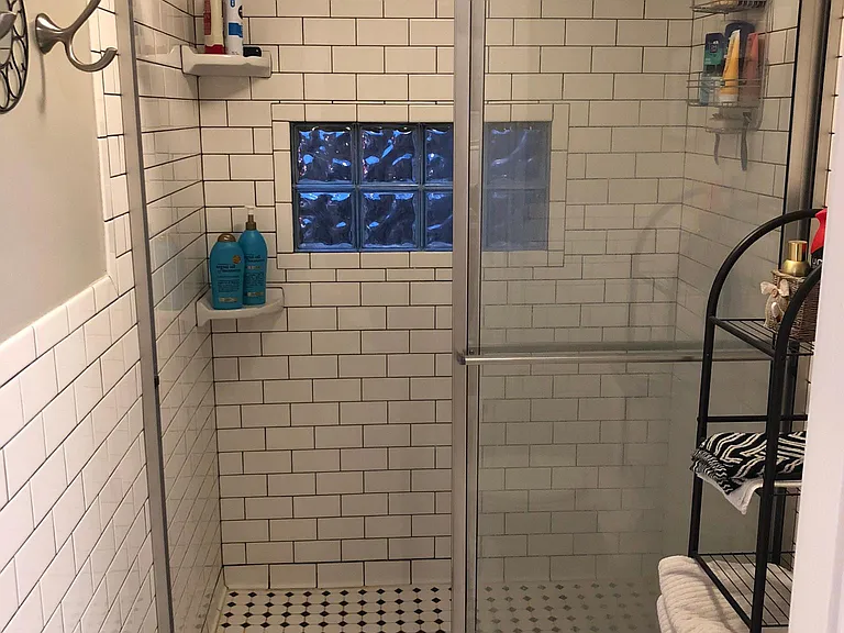 209 E Broadway St #5 — Photo 13