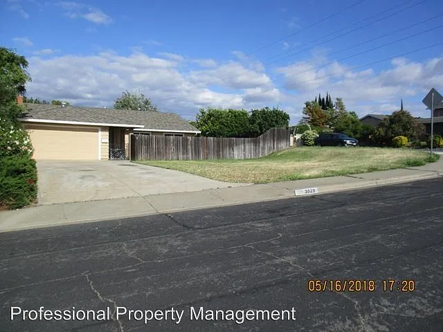 3029 Harrison Pl photo 1