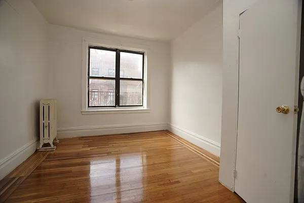 Rented by Norman Raindel, LREB | media 2
