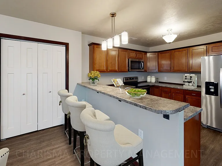 Vernon Drive Townhomes — Photo 5