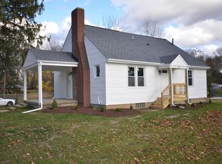 2013 Canton Rd, Akron, OH 44312