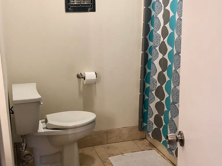 8181 Brandon Dr — Photo 10