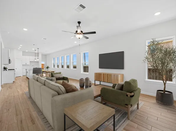 16343 Rock Hollow Bend Ln, Hockley, TX 77447