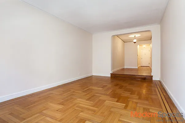 Sold by Modern Spaces | media 2
