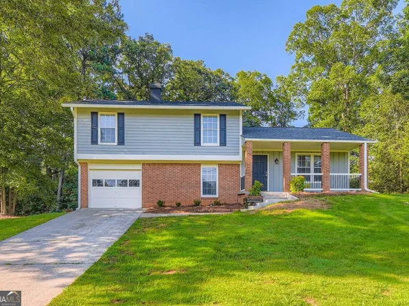 2365 Rock Hollow Dr, Conley, GA 30288