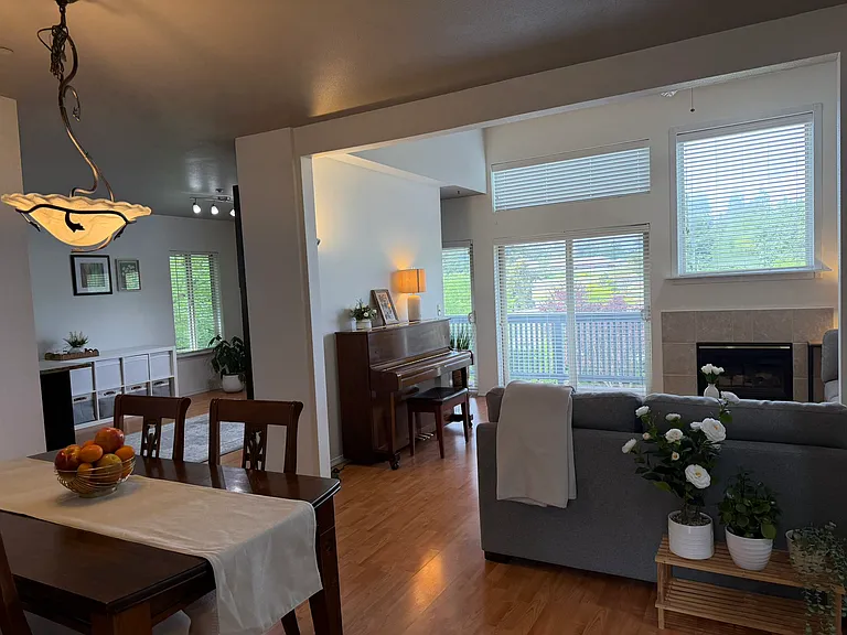 4063 Flora Dr — Photo 10