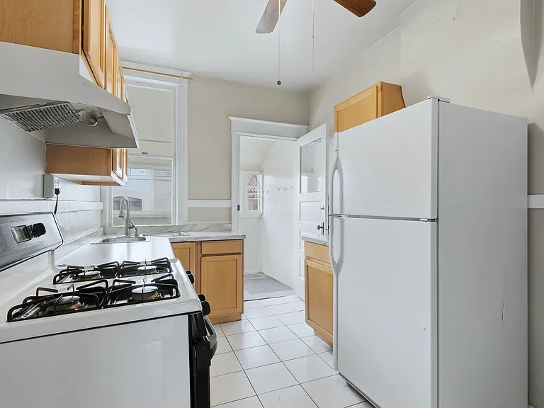 1121 E 6th Ave #1 — Photo 16