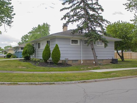 4th image of 133 Kingsbury Ln