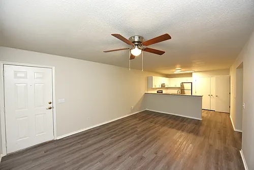 Keystone Crossing Apartment Homes Photo 1