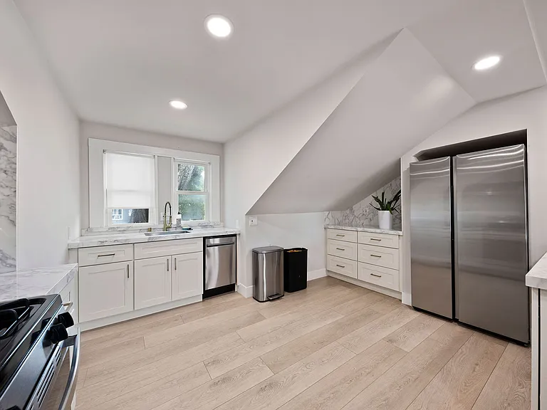 29 1st St #7 — Photo 7