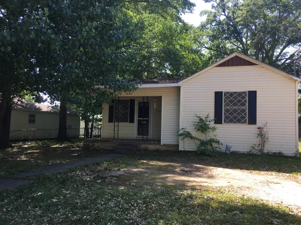 1805 Brook St, Marshall, TX 75670