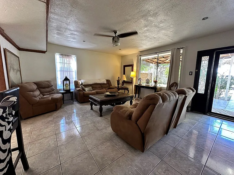3174 Del Rio Blvd — Photo 2
