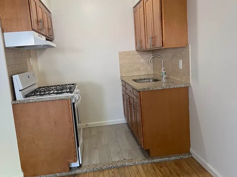 132-43 88th St #1A — Photo 3