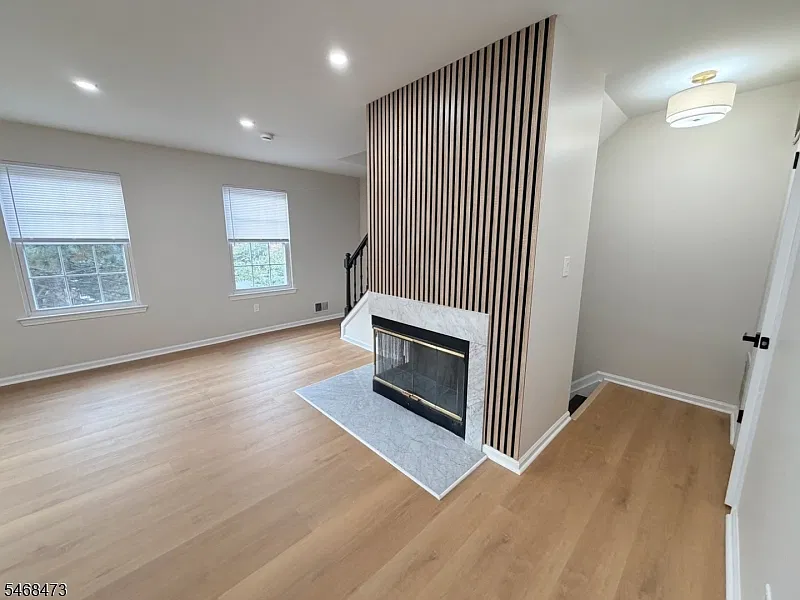 3 bed, 2.5 bath, $3,300 — Photo 4