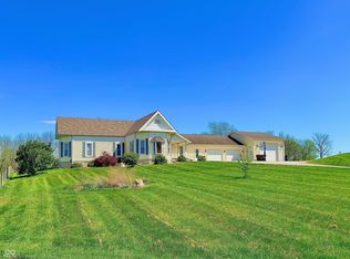 15241 E Jackson Rd, Hope, IN 47246