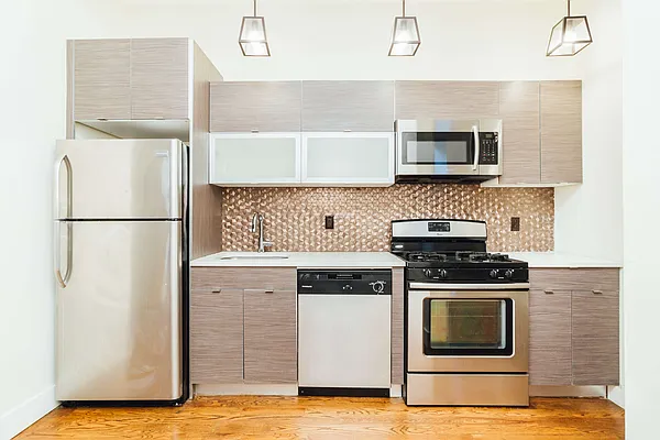 Rented by Nooklyn NYC LLC | media 10