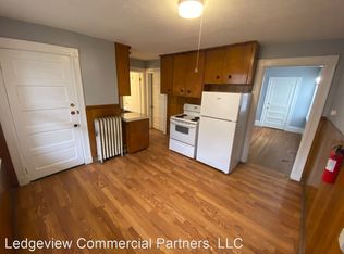 172 Laurel St APT 4, Manchester, NH 03103