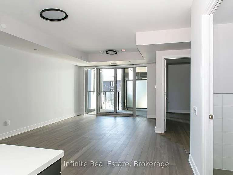 664 Spadina Ave #308 — Photo 4