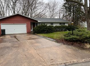 504 Dodson Dr W, Urbana, IL