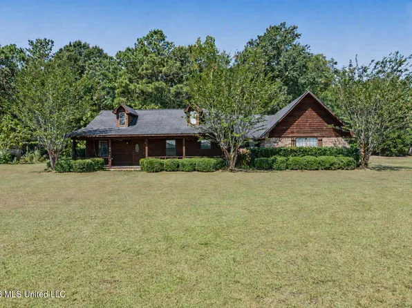 126 Poor Man Rd, Lucedale, MS 39452