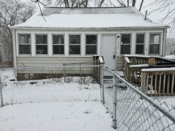 1319 E 37th St, Des Moines, IA 50317