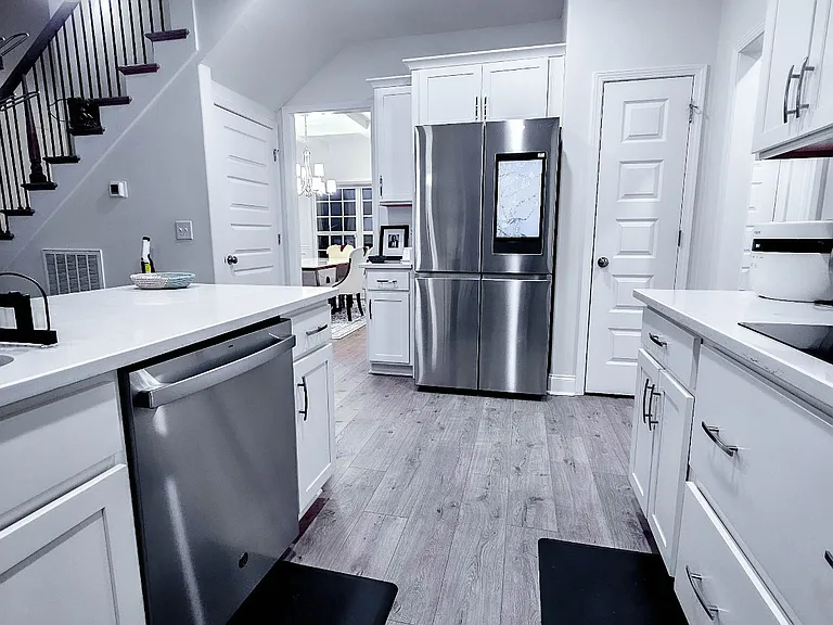 1718 Oak Forest Dr — Photo 44
