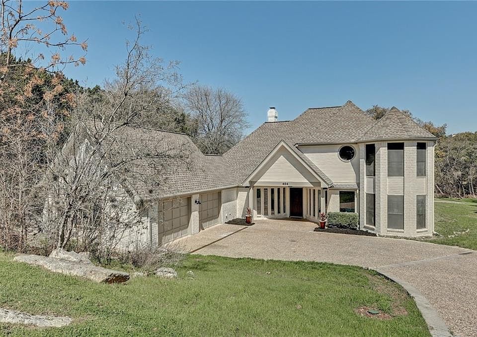 1st image of 404 Rolling Green Dr